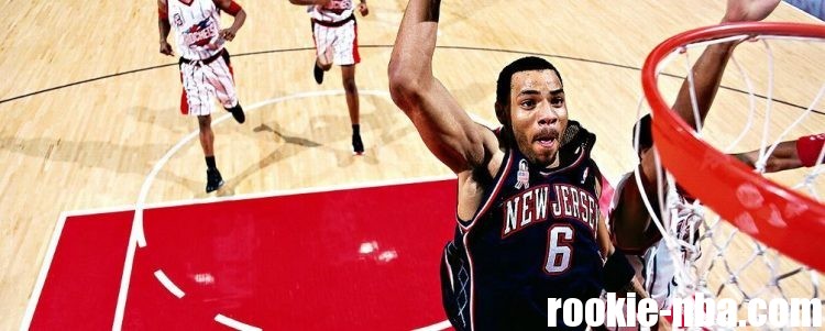 2000年NBA选秀状元肯扬-马丁的职业生涯起起伏伏