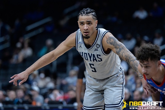 2025年NBA选秀球员：迈卡-皮维